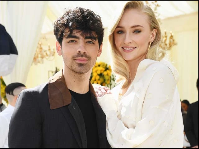 Sophie-Turner-and-joe-Jonas-divorce-confirmed