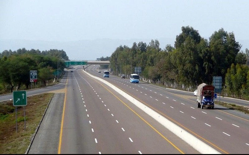 Motorway satlt range accident