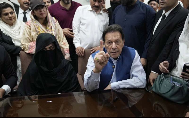 bushra-bibi-joining-politics?