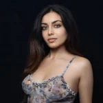 Zara-Dar-The-OnlyFans-Model-is-really-a-Pakistani?