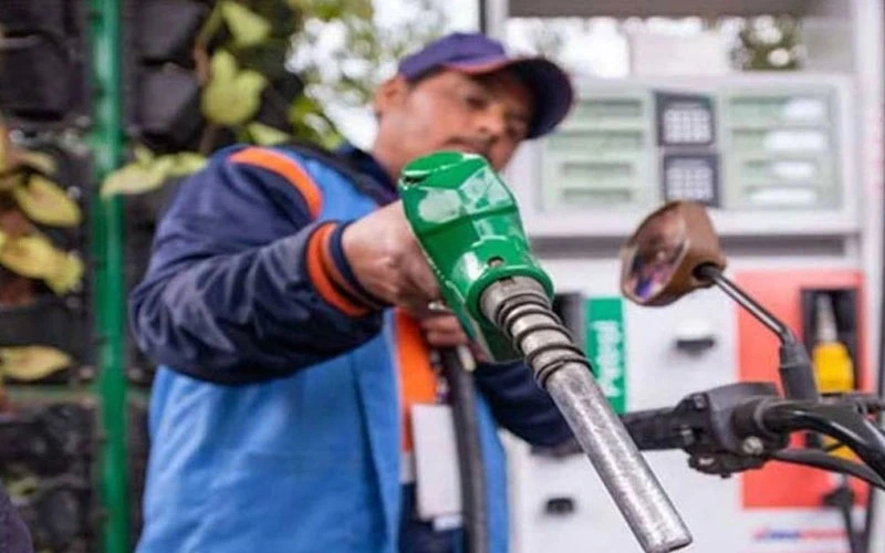 Govt-announces-new-petrol-diesel-prices